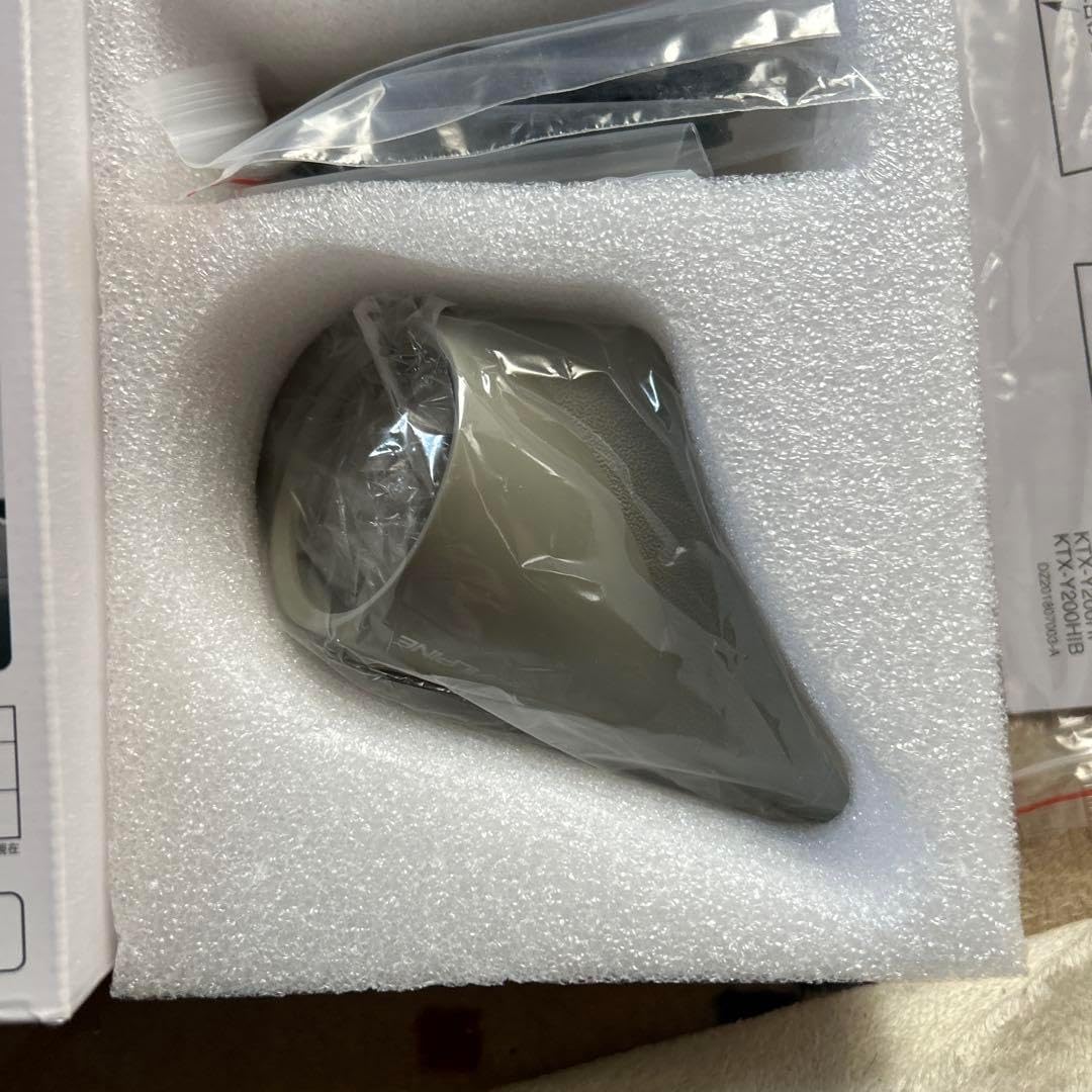 200系 トヨタ ハイエース Aピラーツイーター埋込加工 アルパインX-171S